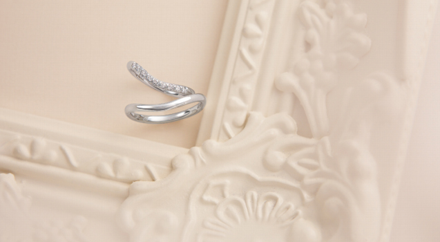 改めておさらい！婚約指輪と結婚指輪の違いは？